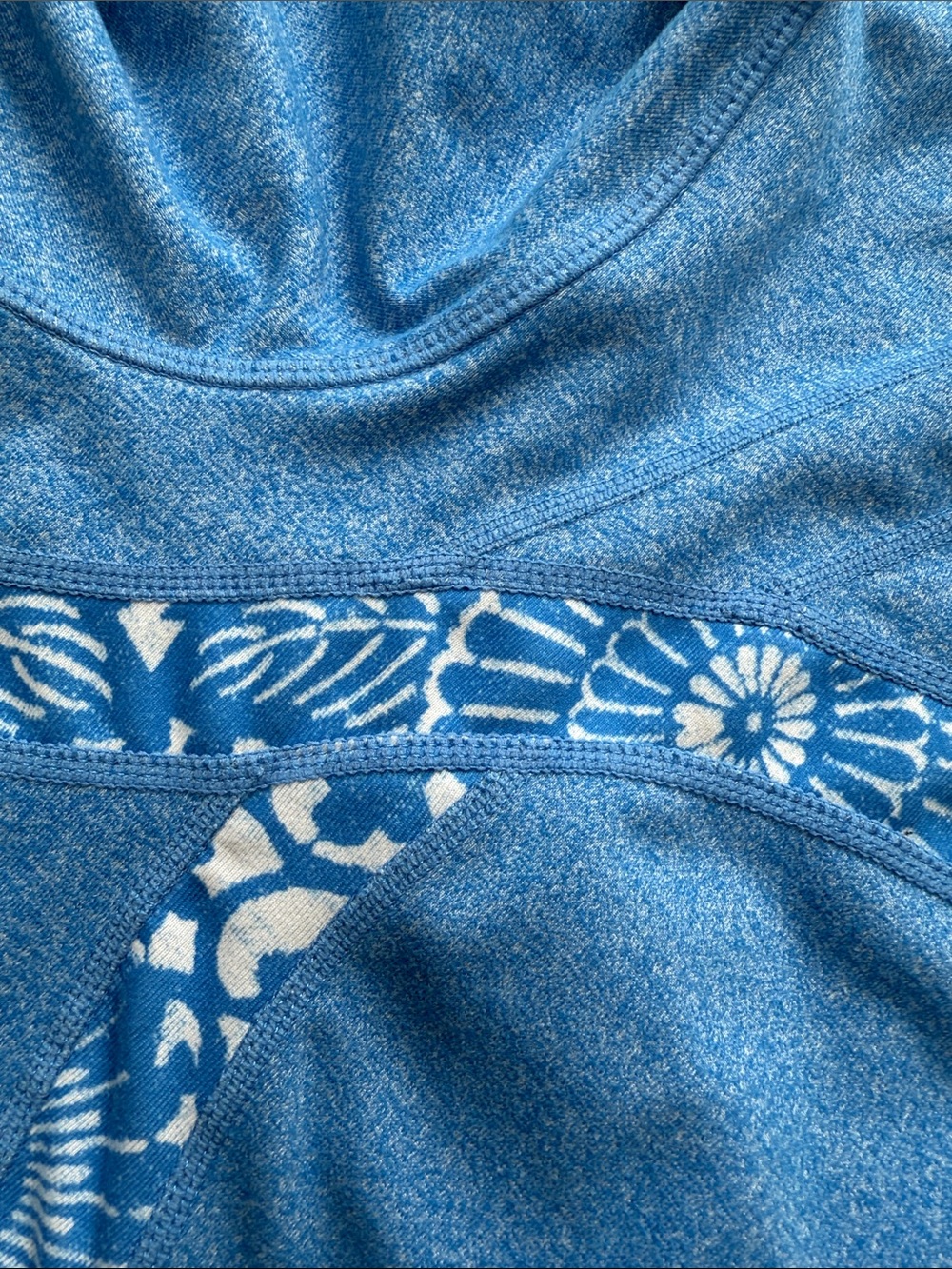 Lululemon Women's Zip-Front Active Jacket with Patterned Trim - Picture 7 of 11